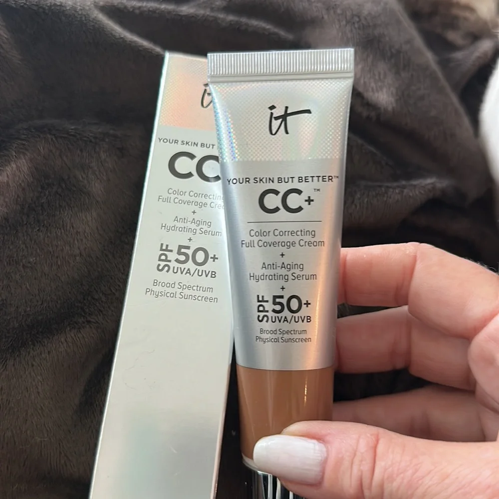 New In Box IT Cosmetics CC+ SPF 50 Shade “Deep” Full Coverage Cream Anti Aging